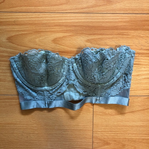 victoria’s secret strappy bralette - Picture 4 of 4